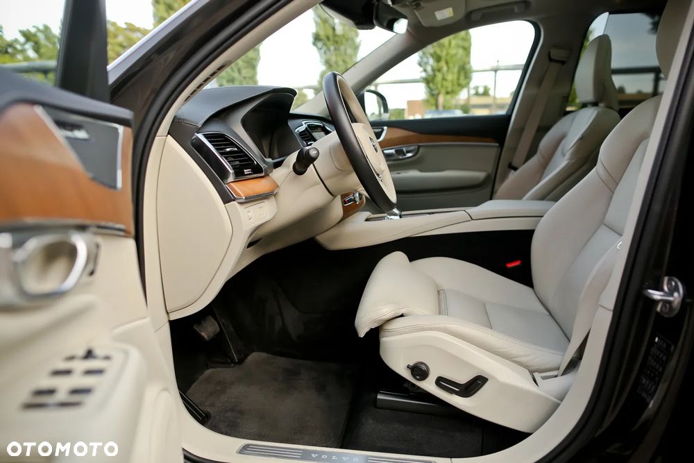 Volvo XC 90 B5 D AWD Geartronic Inscription - 20