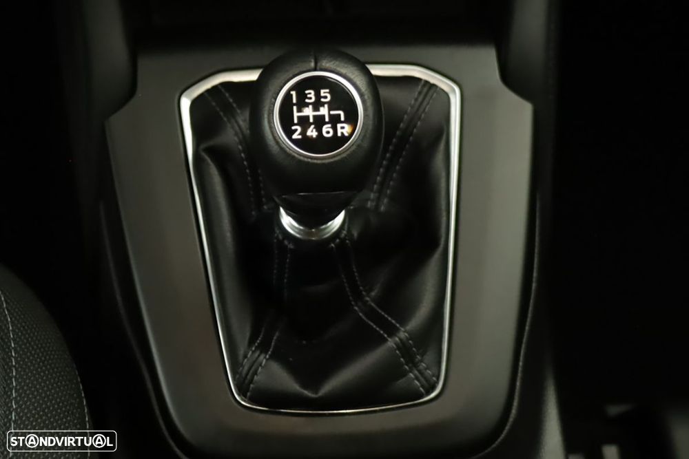 Ford Focus SW 1.0 EcoBoost MHEV Active X - 14