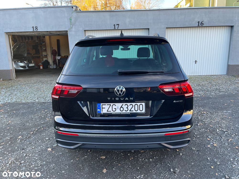 Volkswagen Tiguan 2.0 TSI 4Mot Life DSG - 11