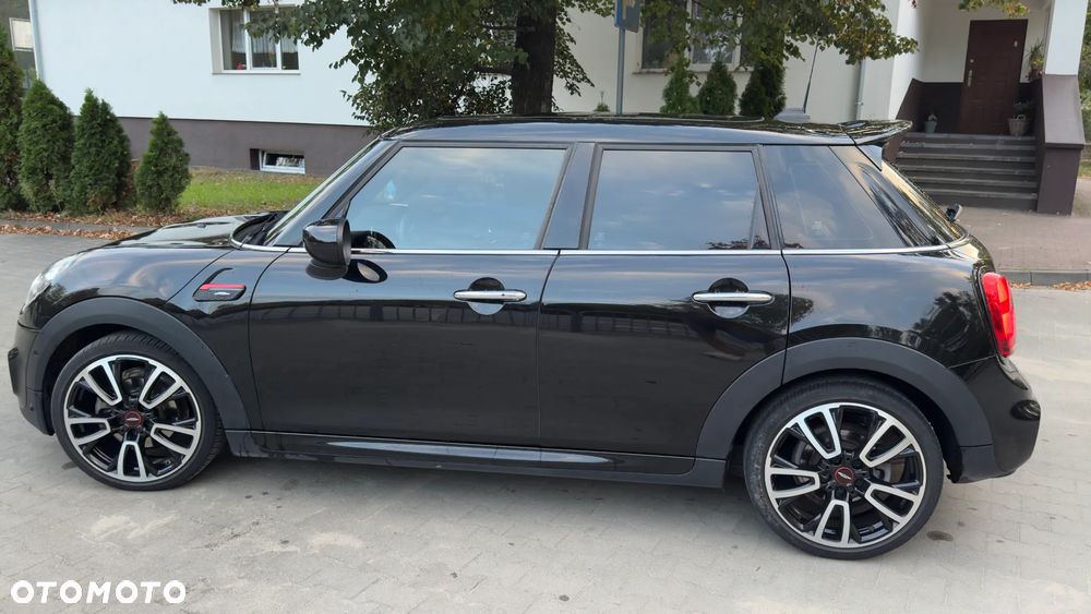MINI Cooper John Works Trim - 11