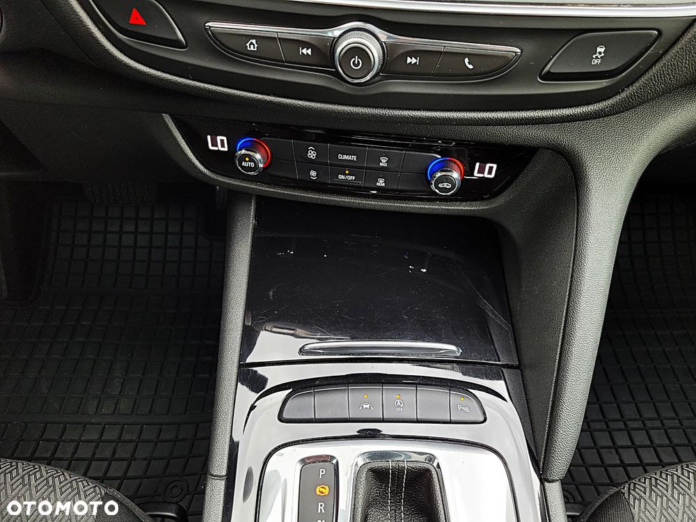 Opel Insignia 1.5 T Innovation S&S - 17