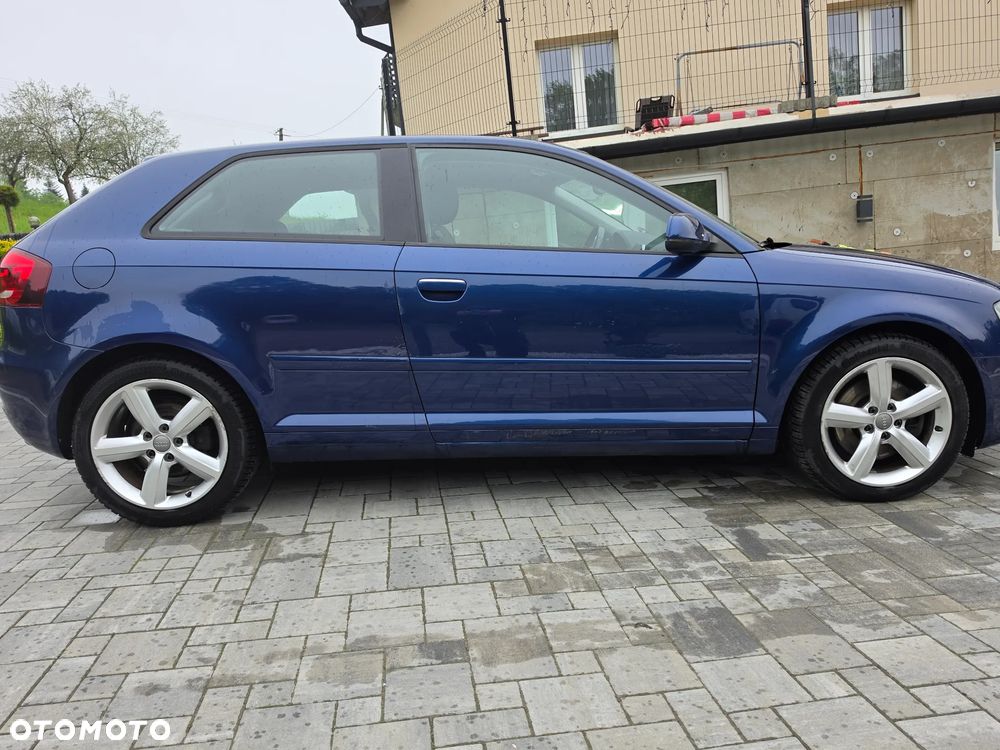 Audi A3 3-drzwiowe 2.0 TDI DPF Quattro Ambiente - 7