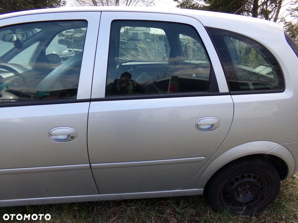 Drzwi lewy tył Opel Meriva A Z157 - 1