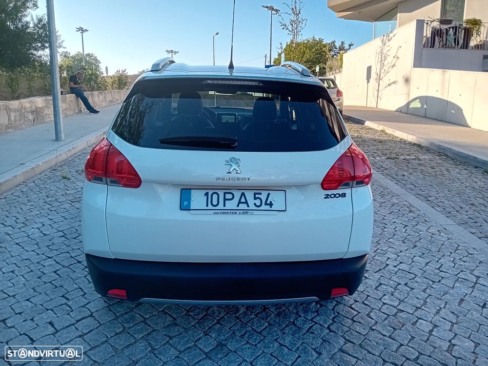 Peugeot 2008 1.2 PureTech Allure - 18
