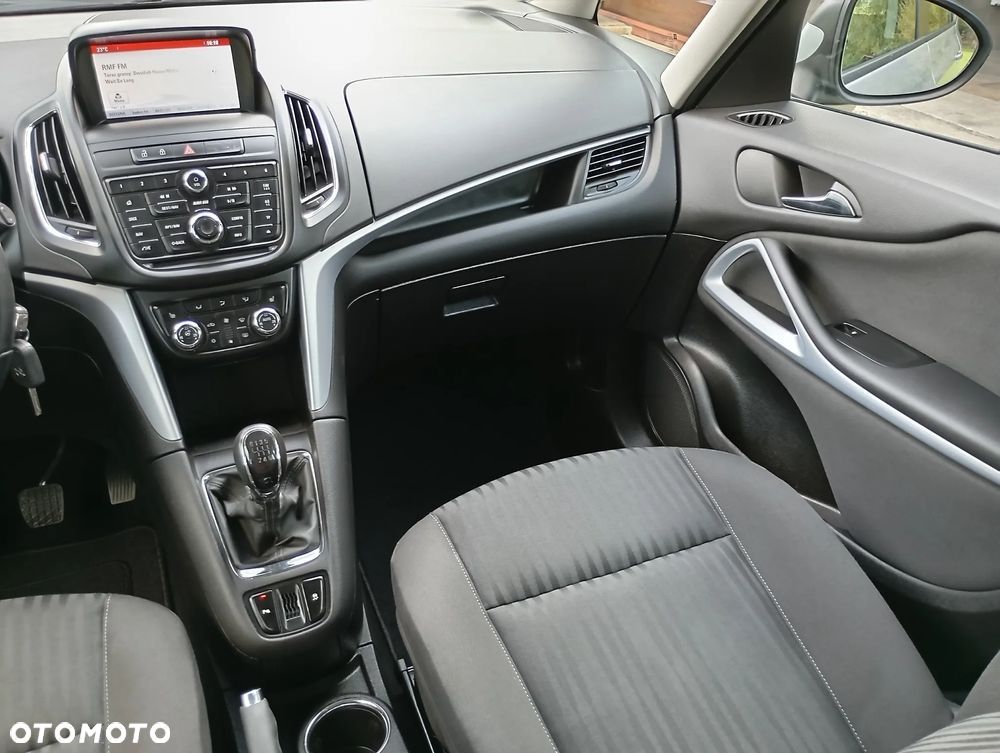 Opel Zafira Tourer 1.4 Turbo Innovation - 29