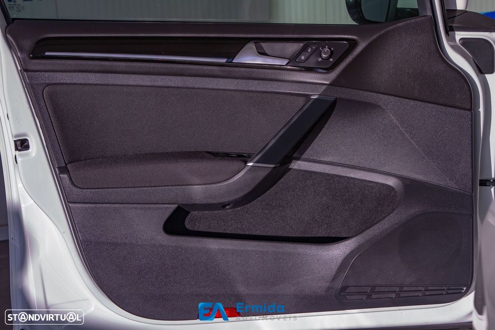 VW Golf 2.0 TDI GTD DSG - 38