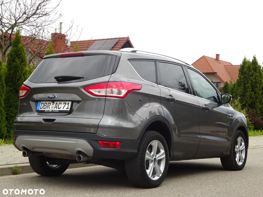 Ford Kuga - 4