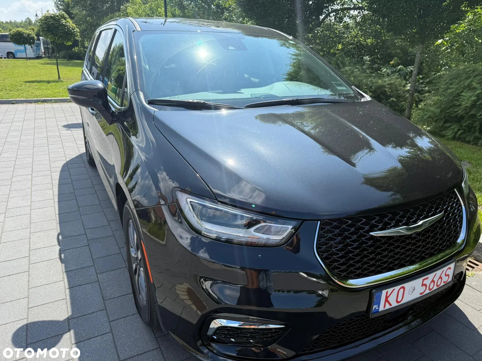 Chrysler Pacifica - 8