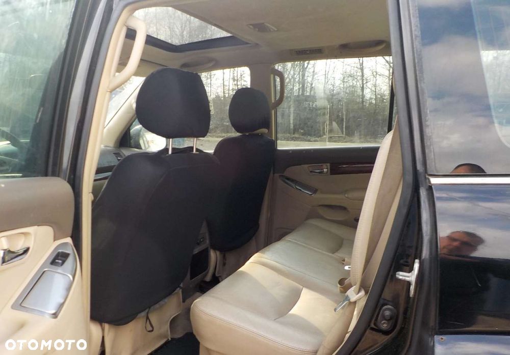 Toyota Land Cruiser - 30