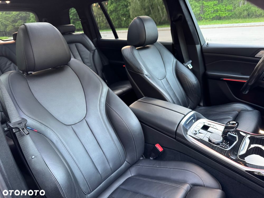 BMW X7 - 15