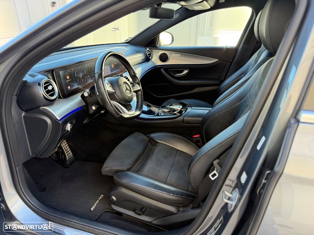 Mercedes-Benz E 220 d AMG Line - 4