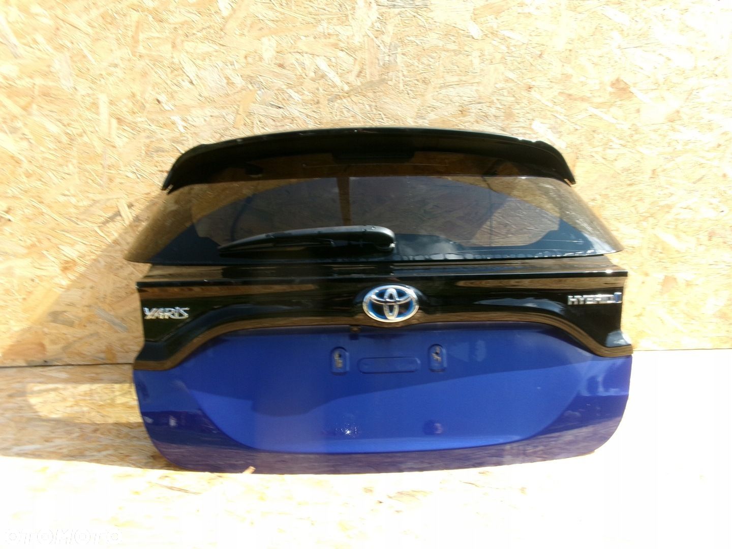 Toyota Yaris IV generacji klapa bagażnika tył - 1