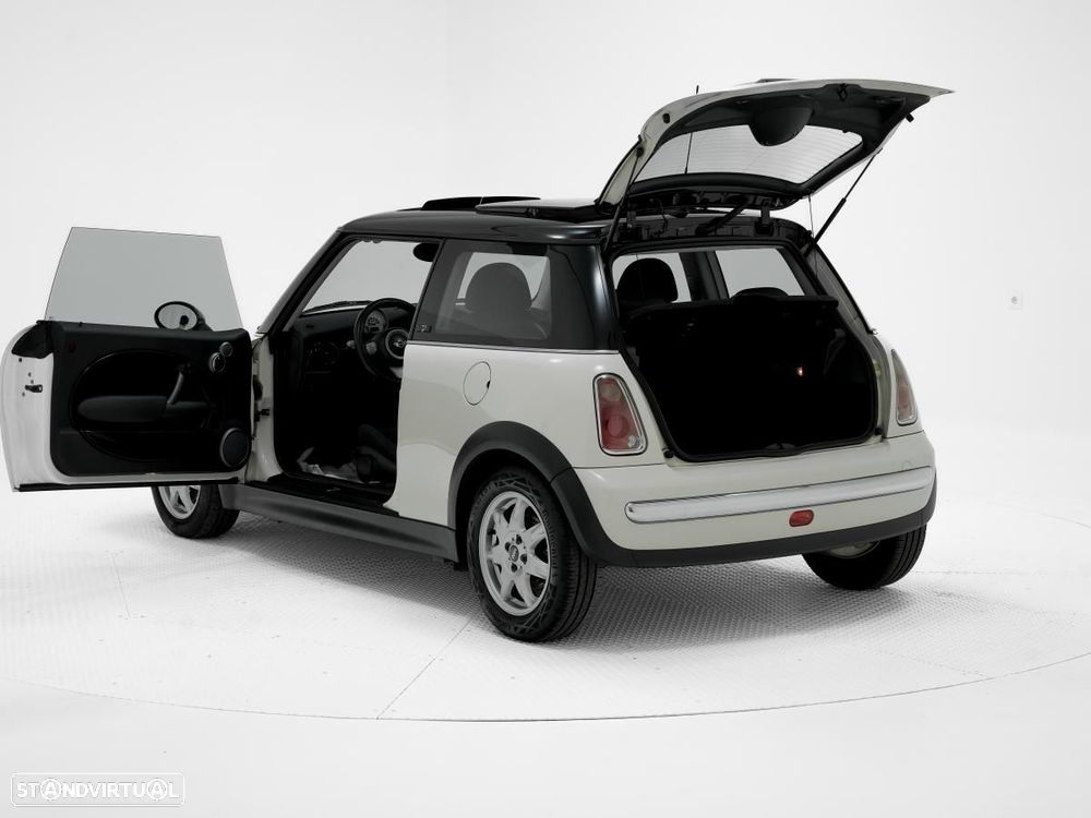 MINI 3 Portas One 1.4 D - 5