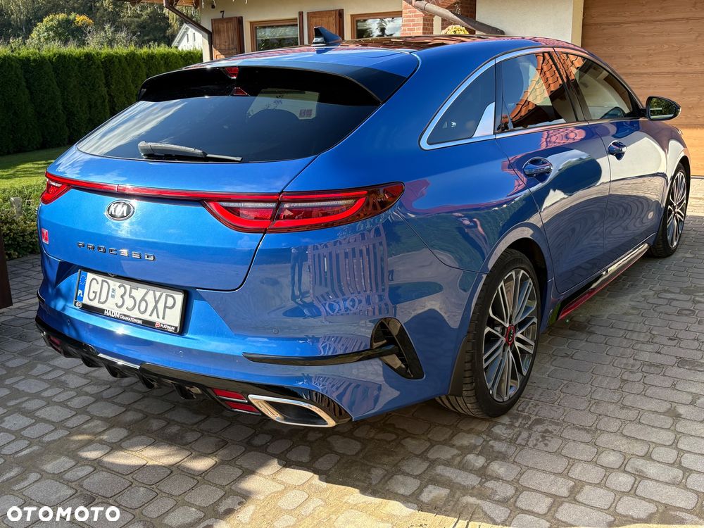 Kia ProCeed 1.6 T-GDI GT DCT - 9