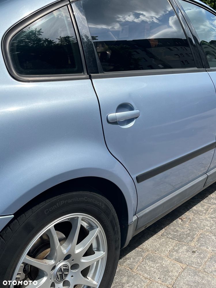 Volkswagen Passat 1.8 - 15