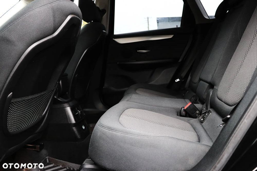 BMW Seria 2 218d Sport - 21