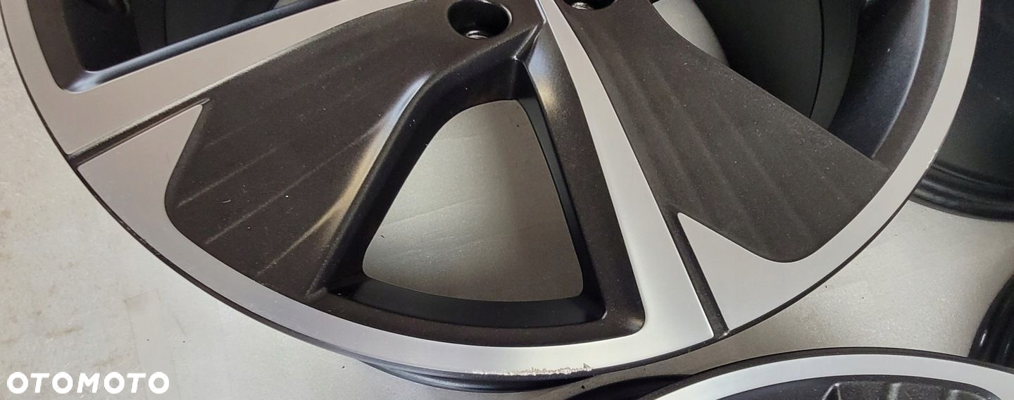 FELGI SEAT CUPRA FORMENTOR 5FF 8x18 18 ET40 5x112 - 8