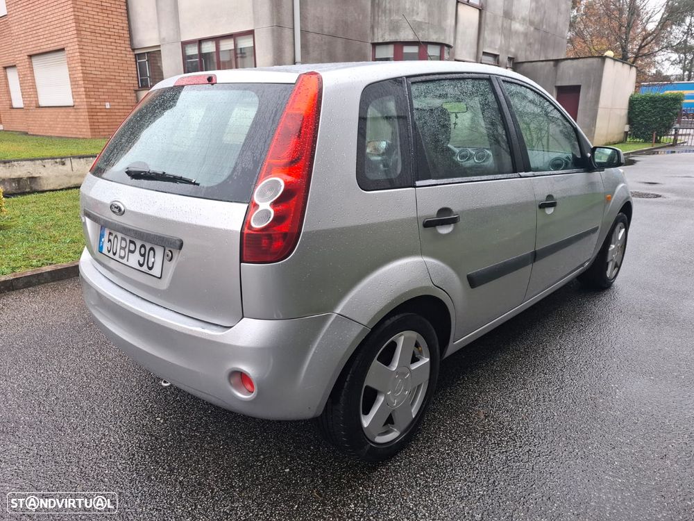 Ford Fiesta 1.25 Connection - 12