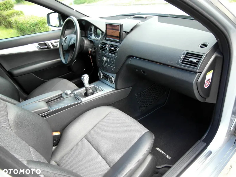 Mercedes-Benz Klasa C 200 Kompressor Avantgarde - 17