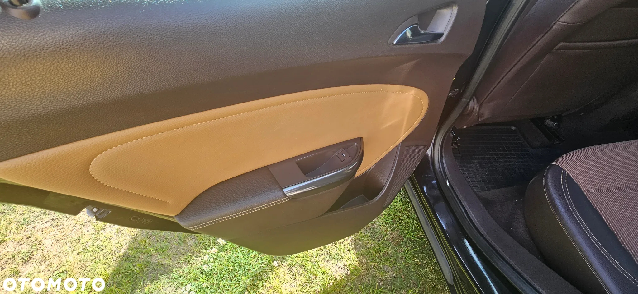 Opel Astra 1.4 Turbo Sports Tourer - 15