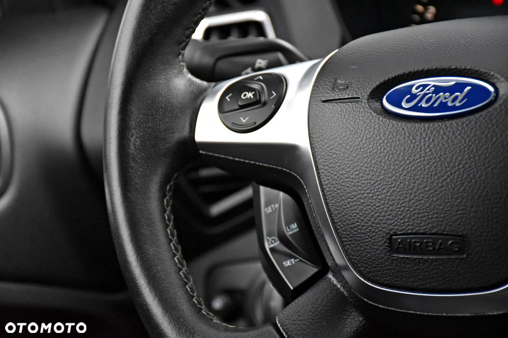 Ford Kuga 1.5 EcoBoost FWD ST-Line ASS GPF - 31
