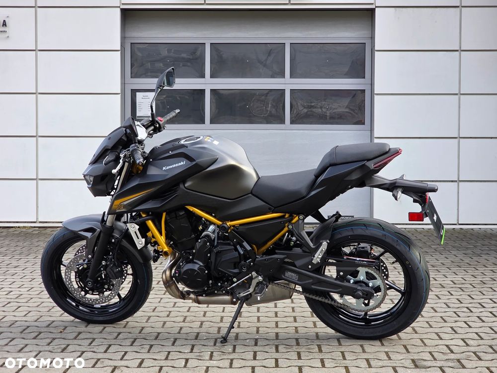 Kawasaki Z 650 - 12