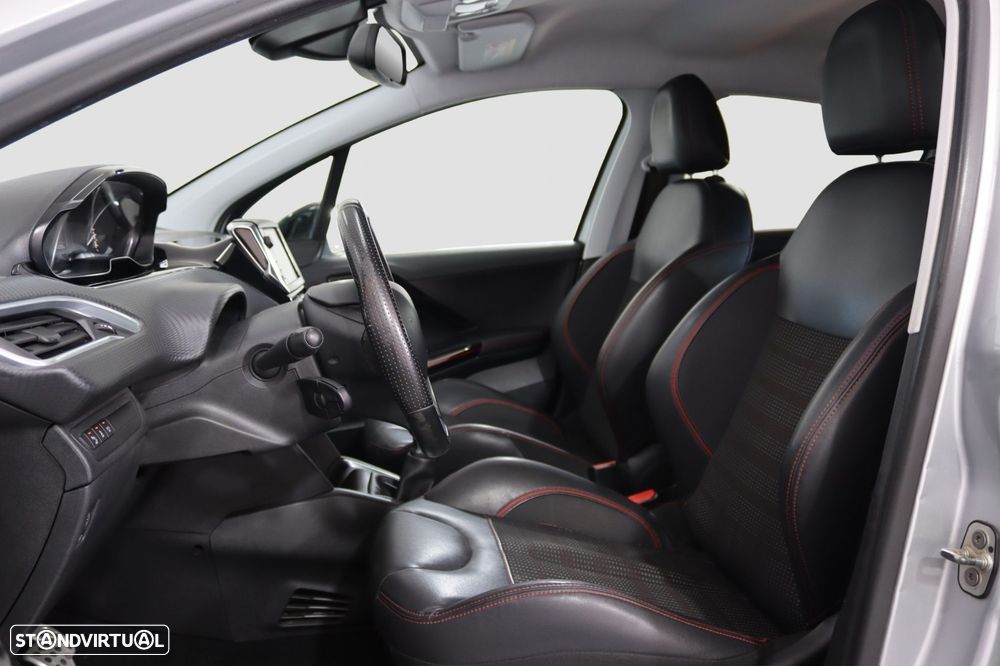 Peugeot 208 1.2 PureTech GT Line - 14