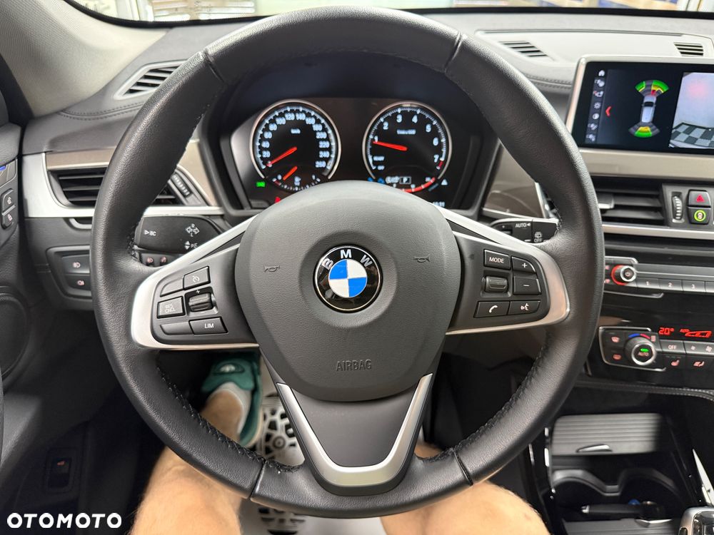 BMW X1 xDrive20i - 11
