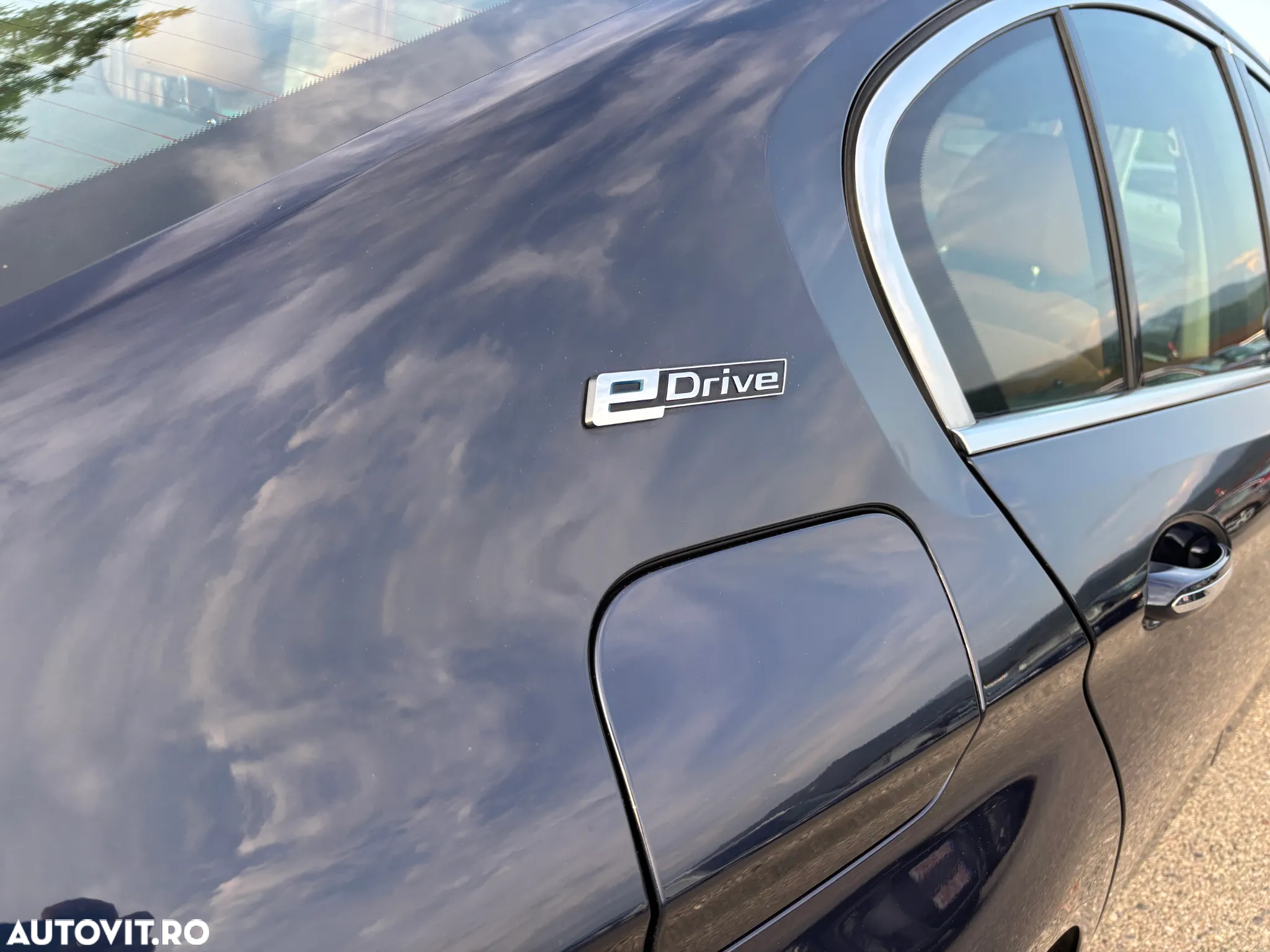 BMW Seria 5 530e iPerformance Aut. Luxury Line - 14