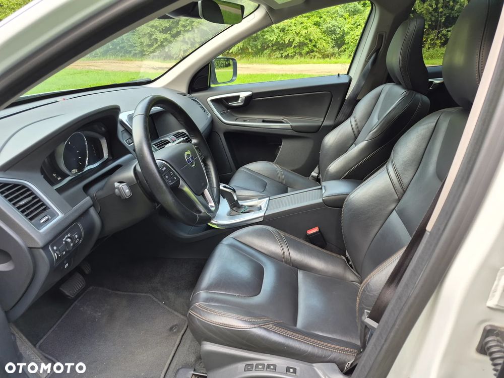 Volvo XC 60 D3 Drive-E Summum - 8