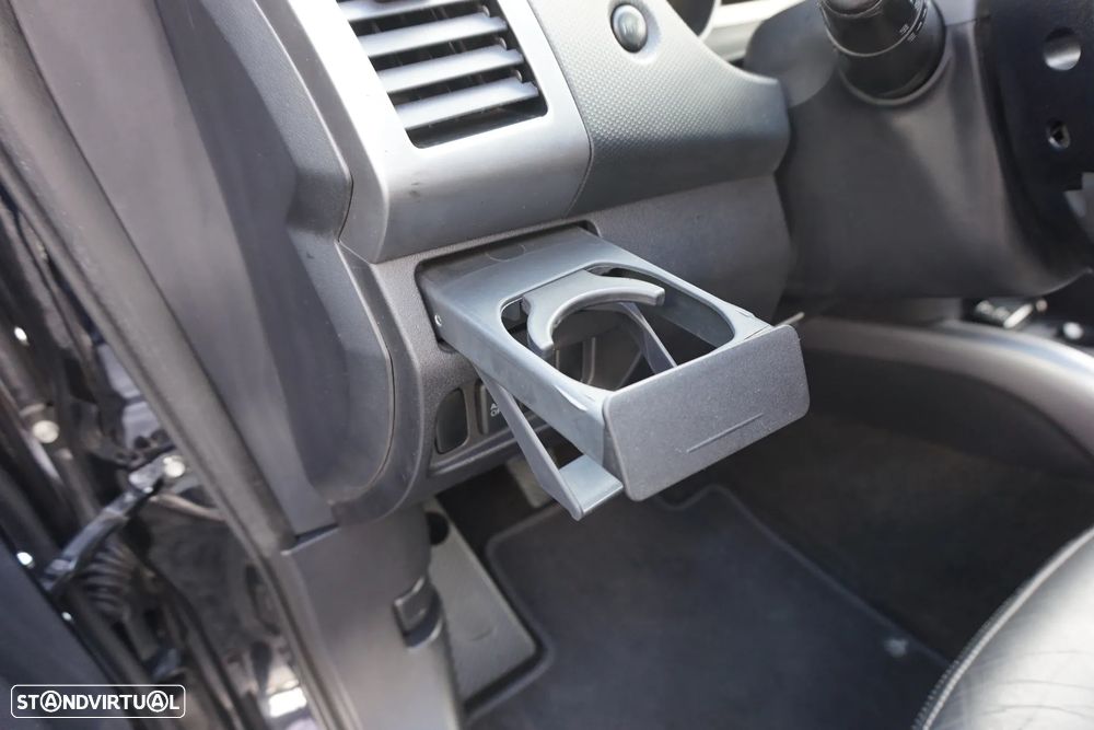 Mitsubishi Outlander 2.0 DI-D Intense+ 4WD - 41