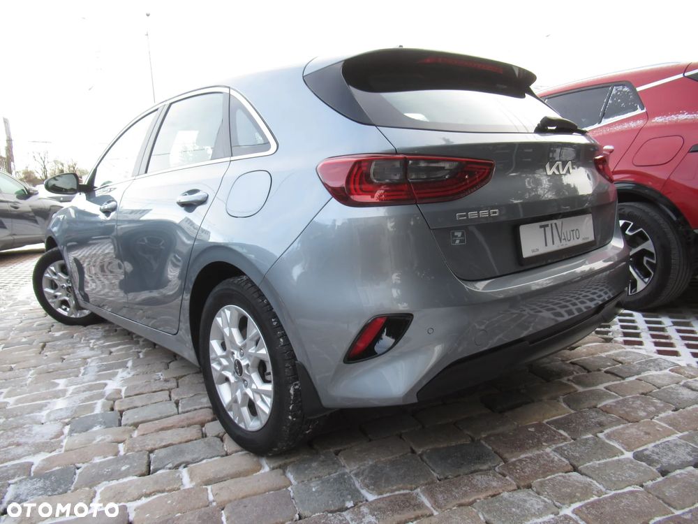 Kia Ceed 1.5 T-GDI M - 3