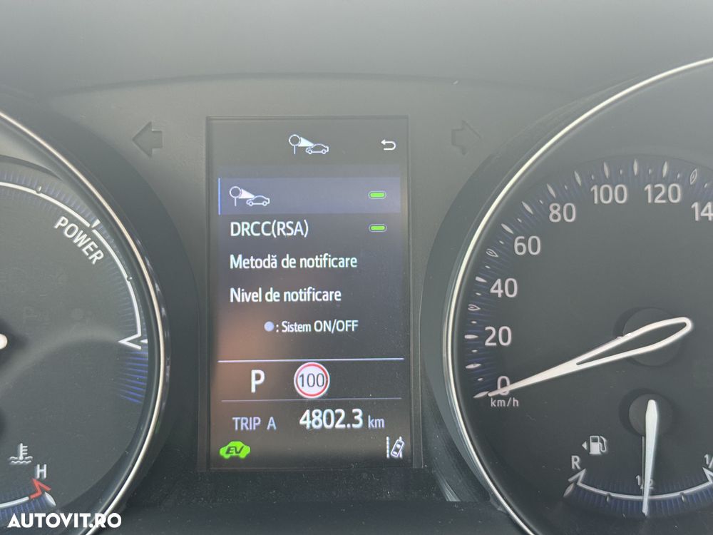 Toyota C-HR Hybrid Business-Edition - 32