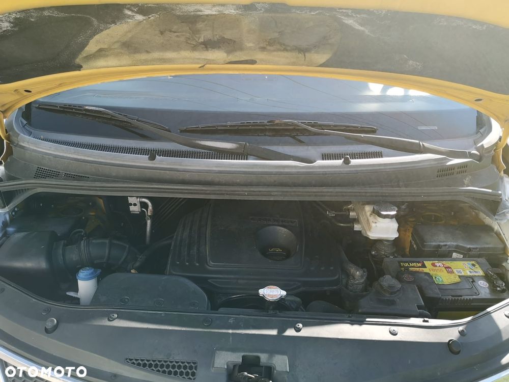 Hyundai H-1 2.5 CRDi Premium - 36
