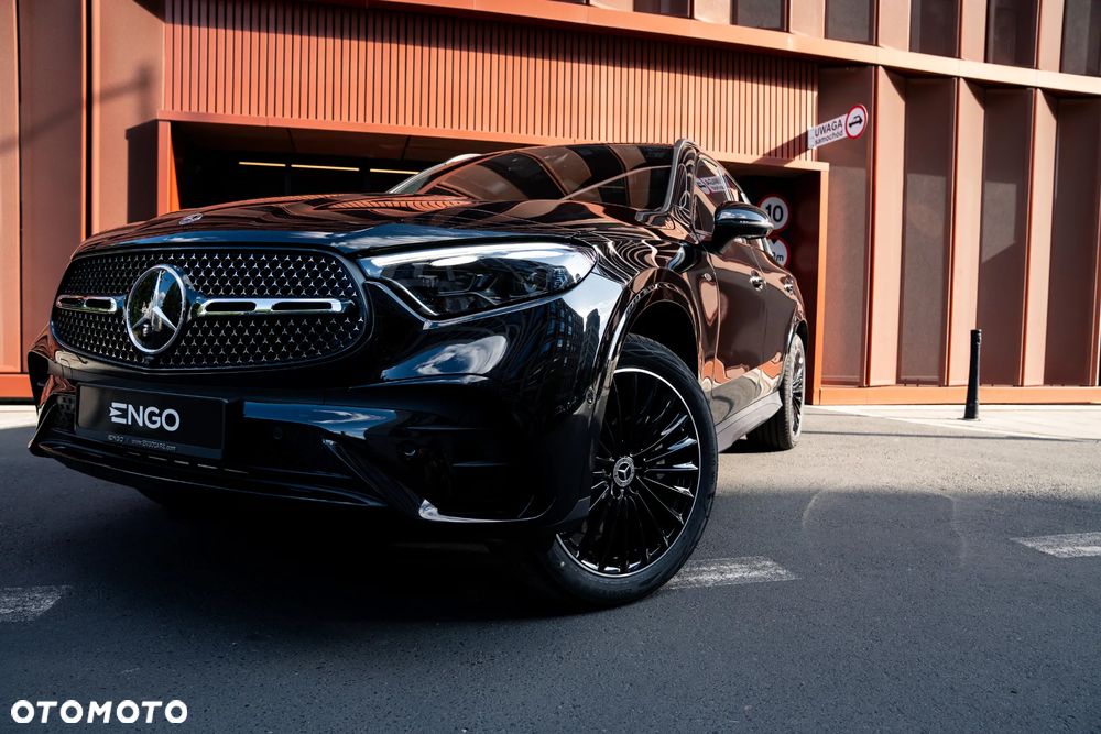 Mercedes-Benz GLC 300 mHEV 4-Matic AMG Line - 11