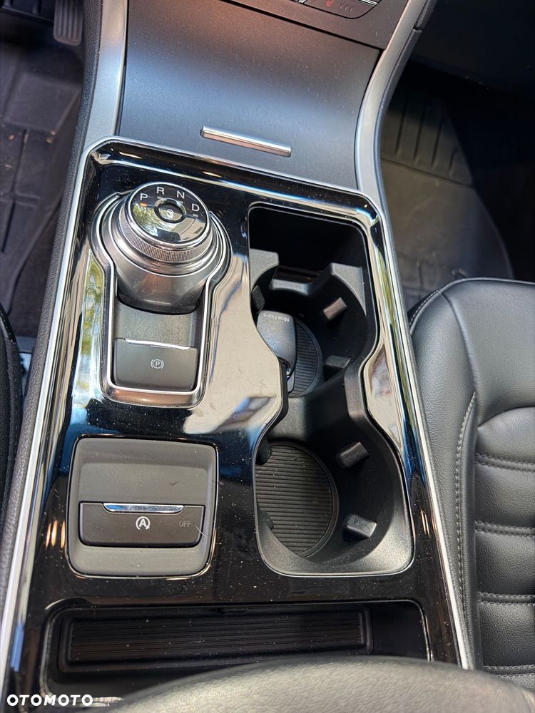Ford Edge - 11