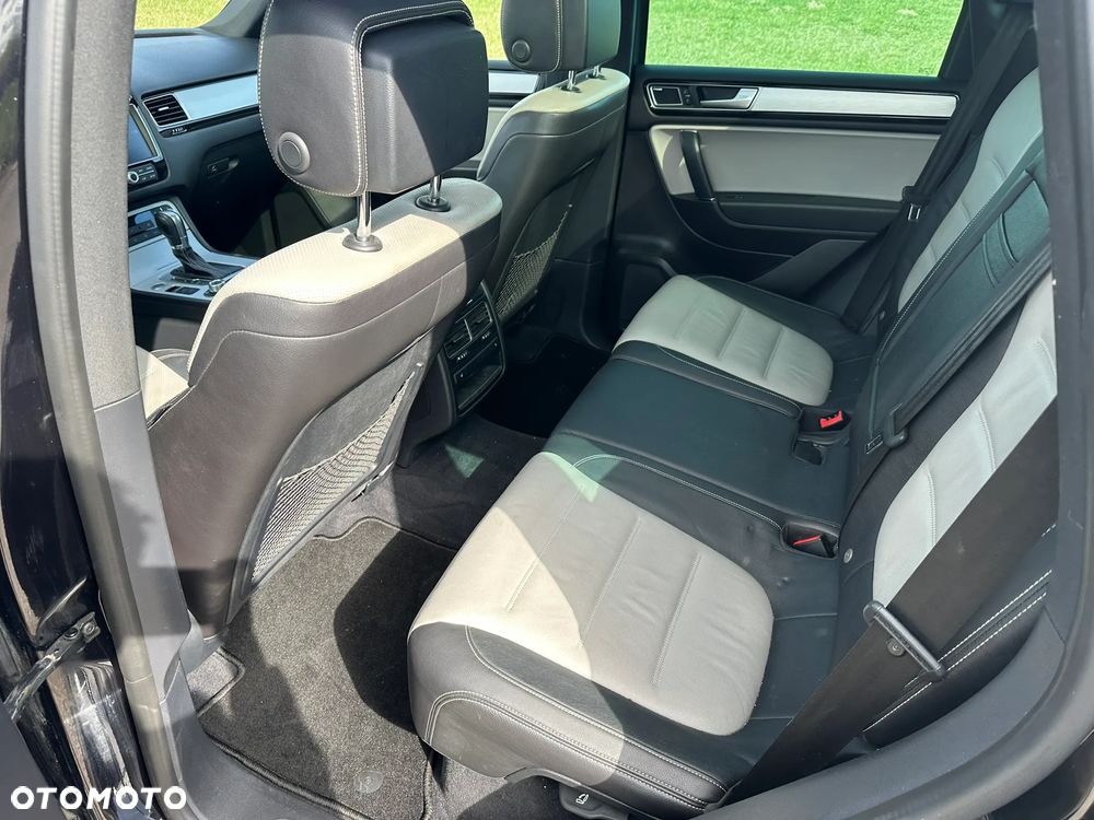 Volkswagen Touareg - 15