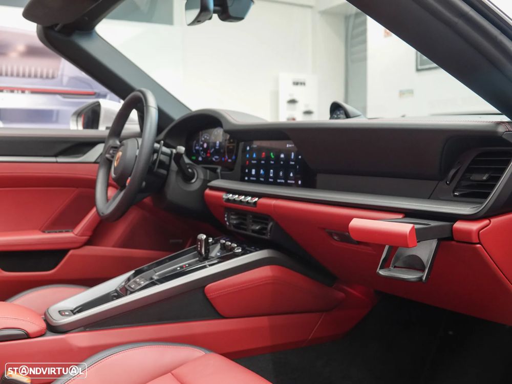 Porsche 911 Série F - 26