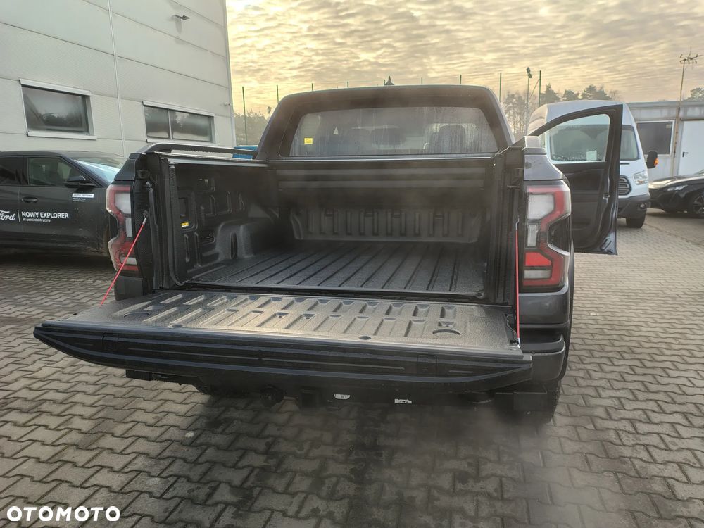 Ford RAPTOR - 14