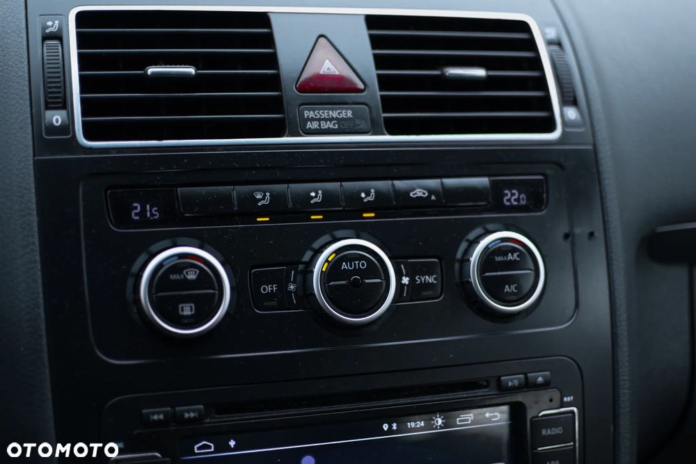 Volkswagen Touran - 8