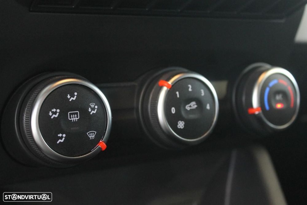 Renault Clio 1.0 TCe Limited Bi-Fuel - 31