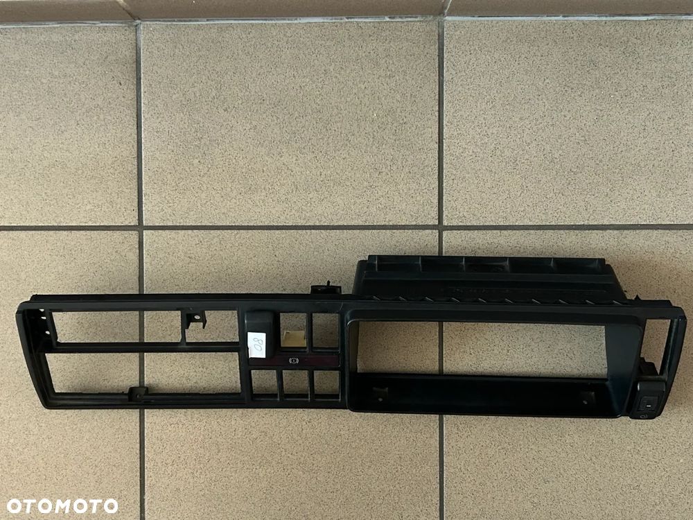 OBUDOWA RAMKA LICZNIKA VOLKSWAGEN GOLF II 191857243A - 4