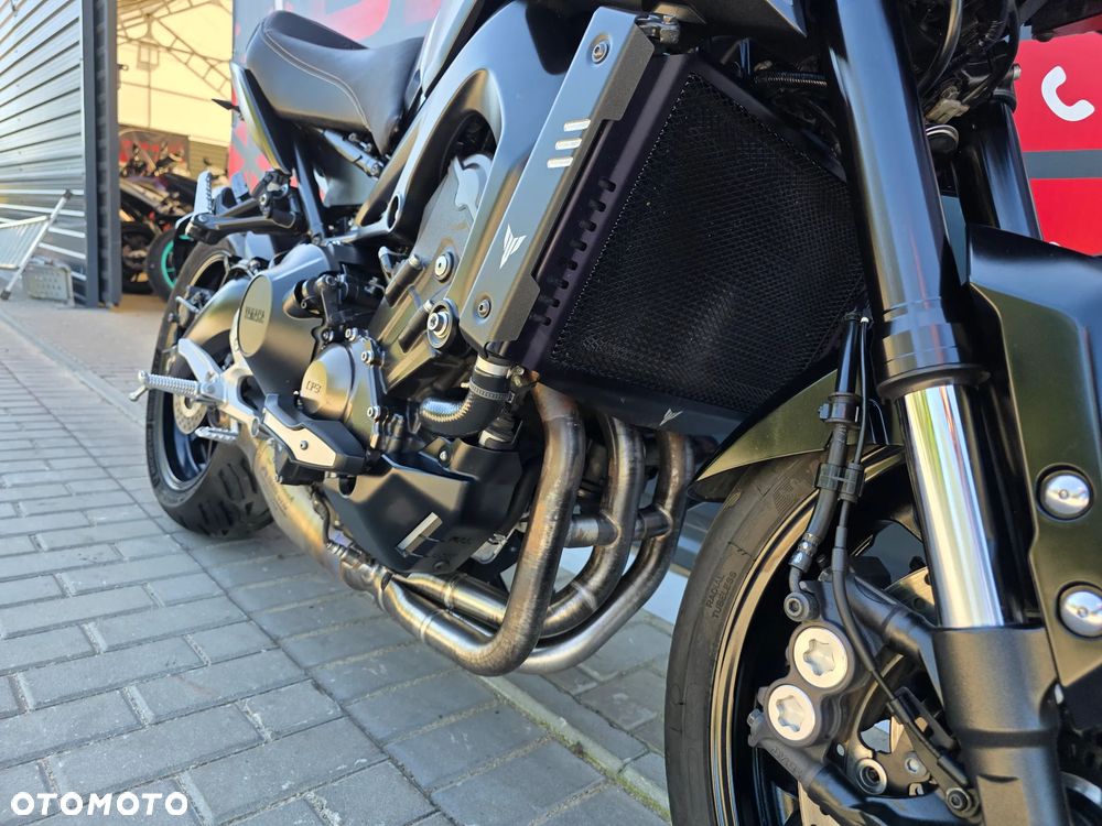 Yamaha MT - 24