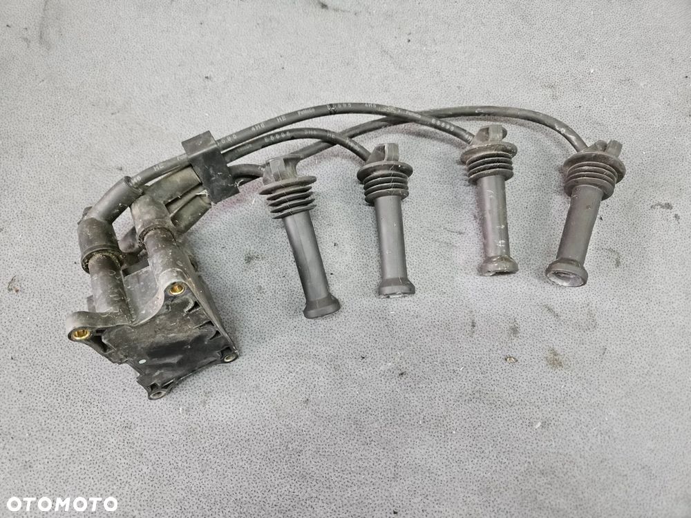 Cewka zapłonowa przewody Ford Fiesta Mk7 1,25 b 2011r CM5G-12029-FA - 2