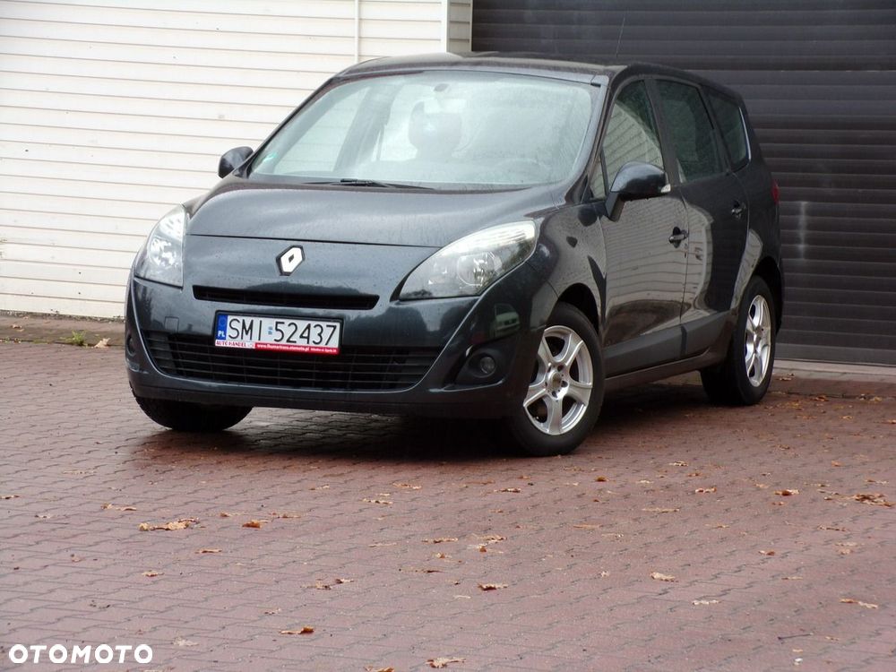 Renault Grand Scenic - 9