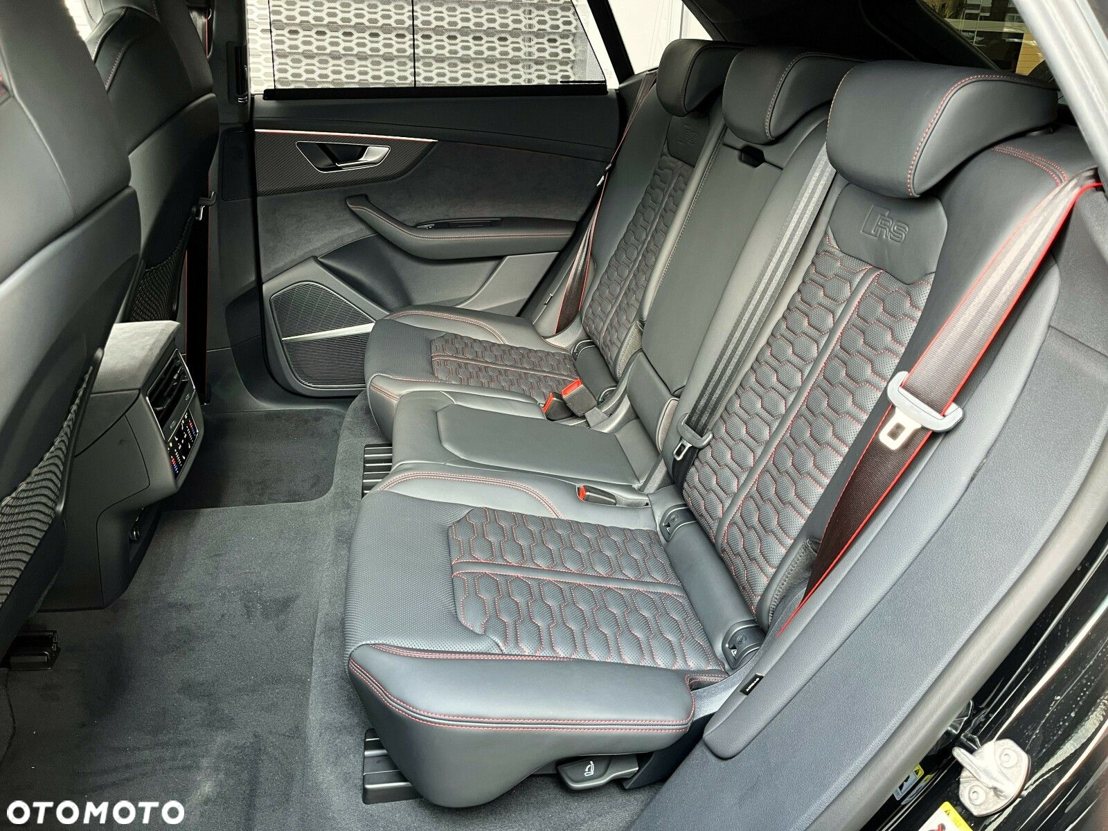 Audi RS Q8 - 26