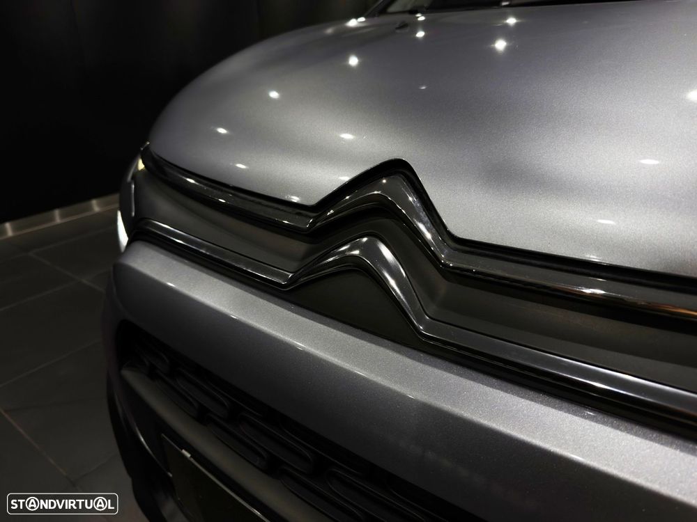 Citroën C3 1.2 PureTech Shine - 33