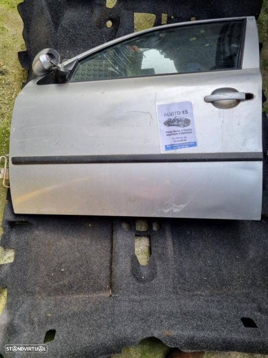 porta frente esquerda Skoda Octavia 2001 - 1