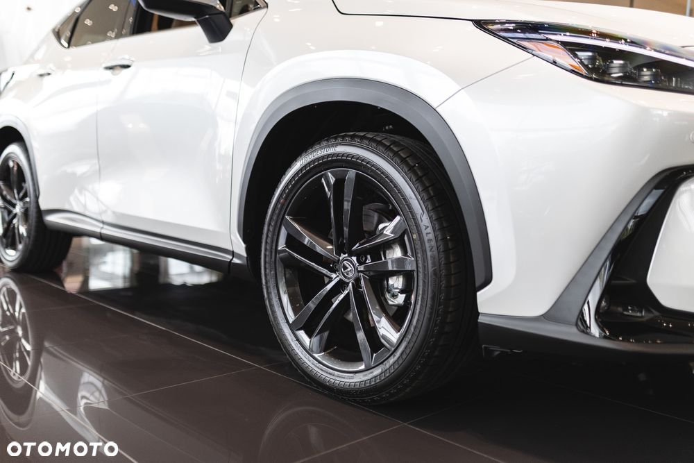 Lexus NX 350h Prestige AWD - 12