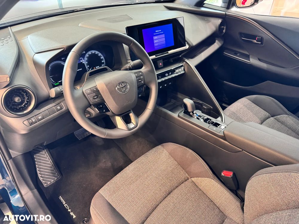 TOYOTA C-HR 2026 — imagine 11